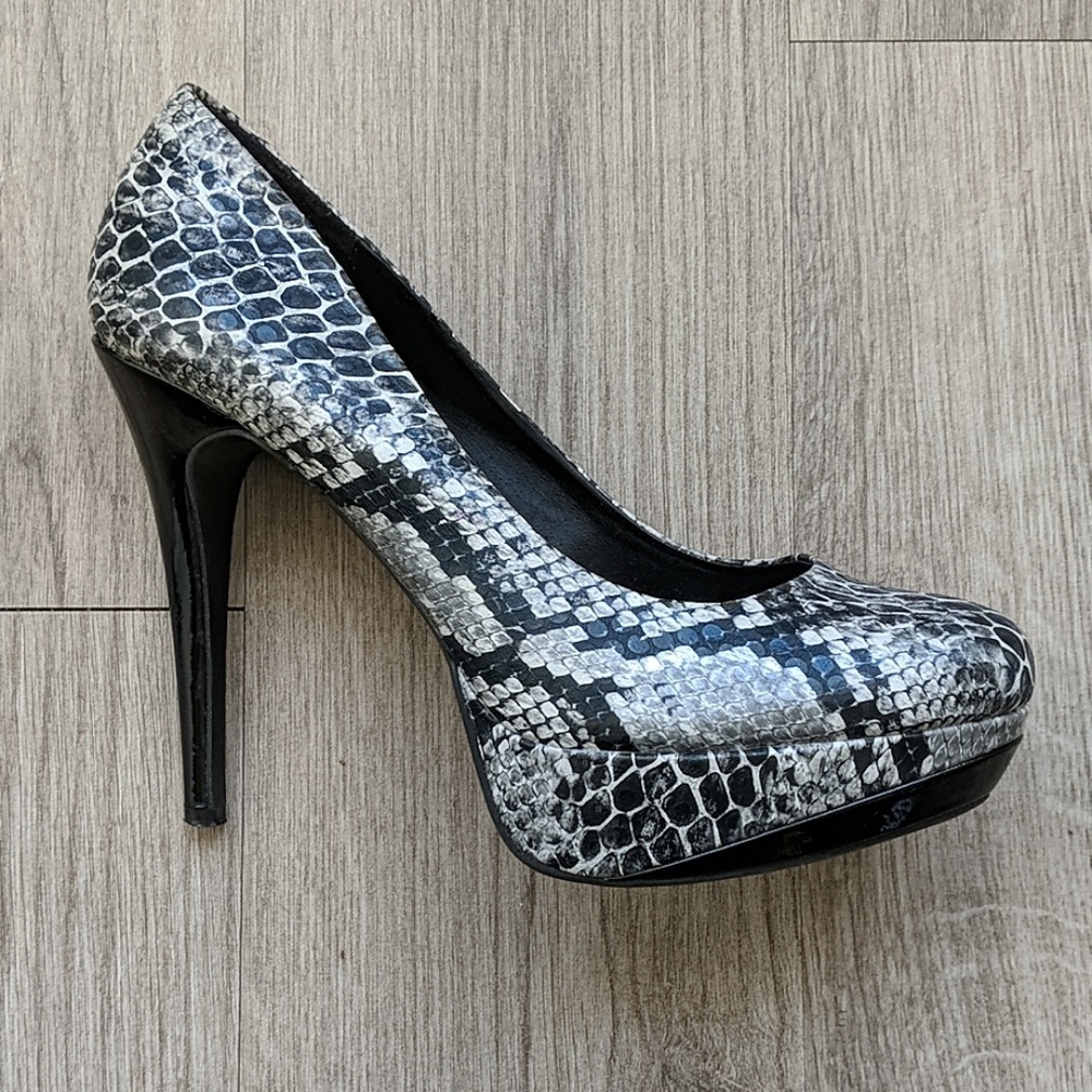 Faux Snake Skin Platform Pump Heels